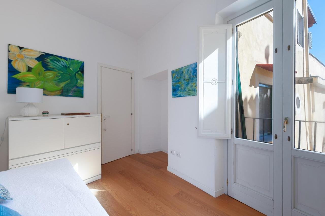 Casa Flo Con Terrazza E Ascensore Salerno Esterno foto