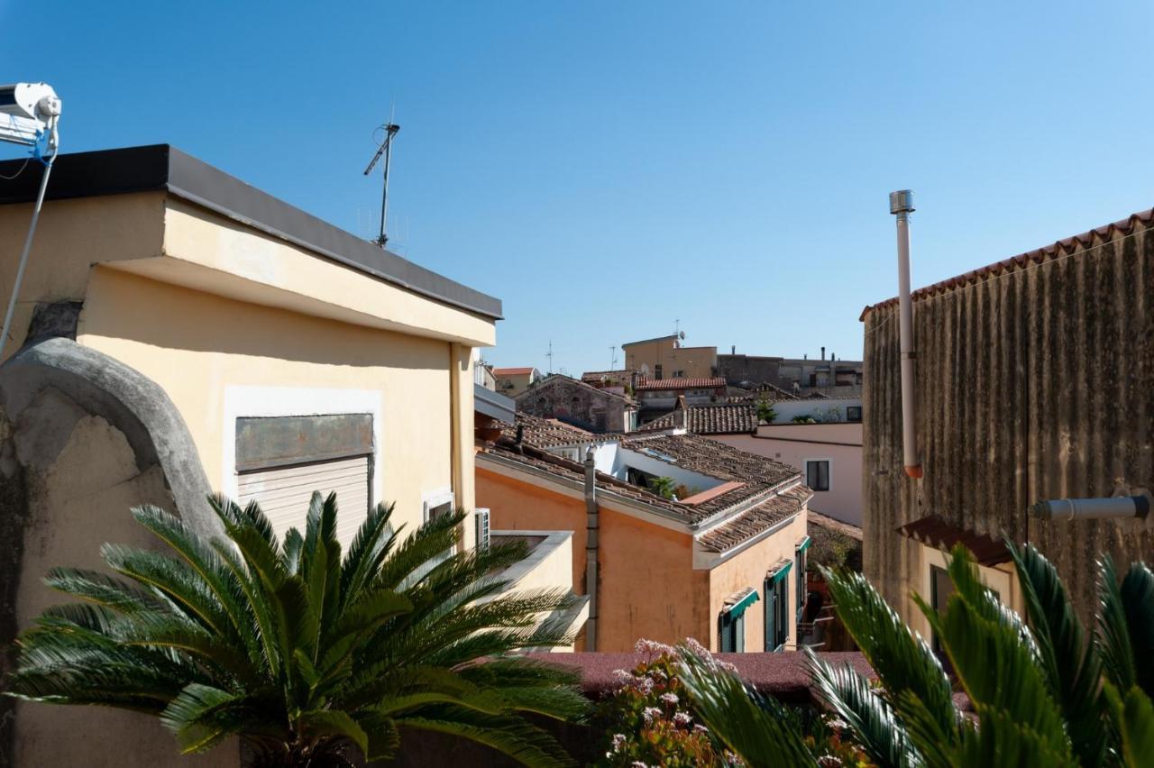 Casa Flo Con Terrazza E Ascensore Salerno Esterno foto