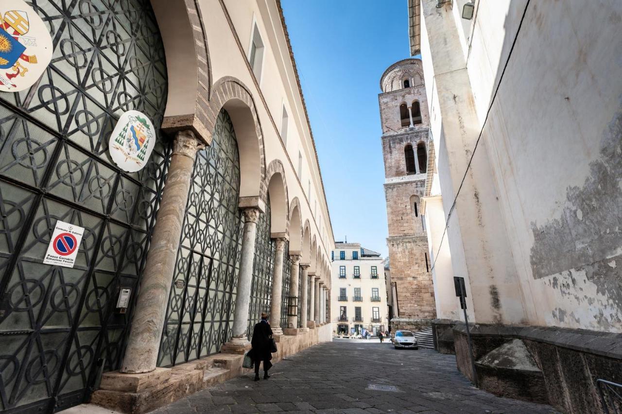 Casa Flo Con Terrazza E Ascensore Salerno Esterno foto