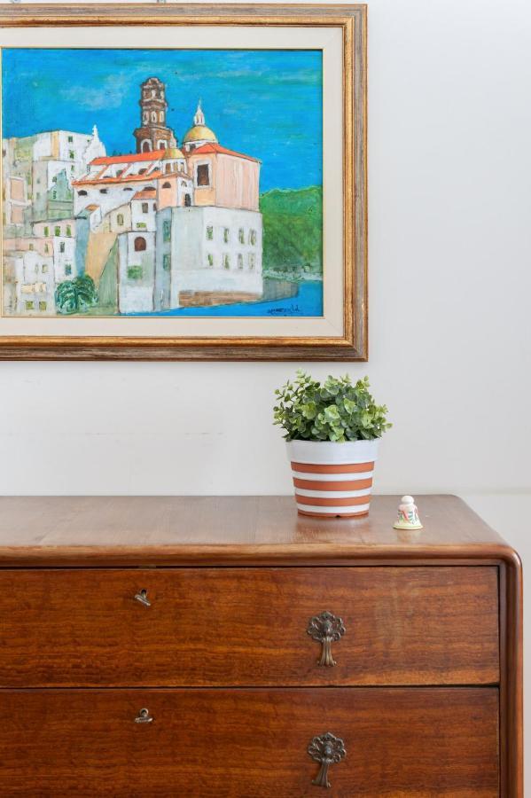 Casa Flo Con Terrazza E Ascensore Salerno Esterno foto