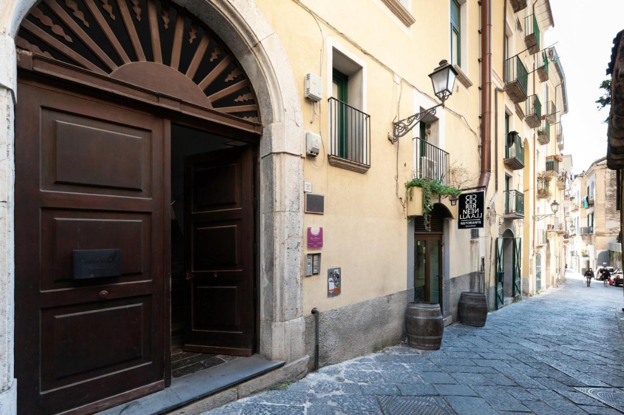 Casa Flo Con Terrazza E Ascensore Salerno Esterno foto