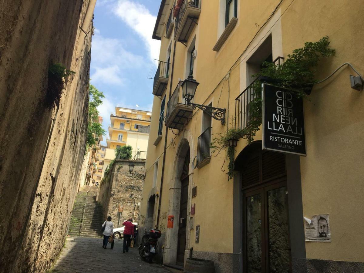 Casa Flo Con Terrazza E Ascensore Salerno Esterno foto